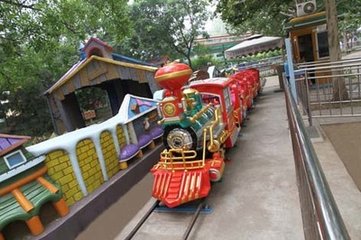 以下的儿童进入场地大型游乐设备6岁